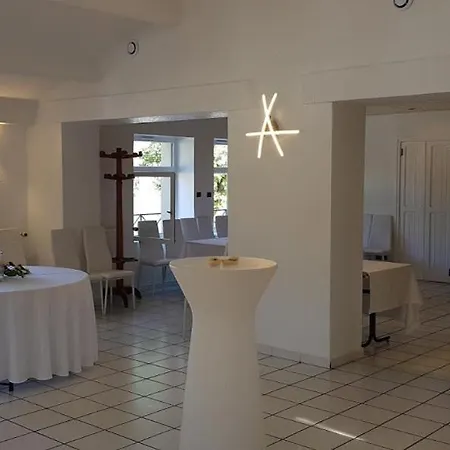 Pavillon Du Bed & Breakfast *