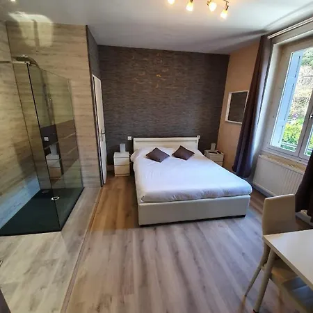 Pavillon Du Bed & Breakfast *